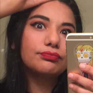 Meet your Posher, Dania